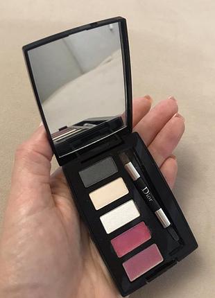 Дорожна лімітована палетка для макіяжу очей та губ dior travel exclusive eye & lip palette