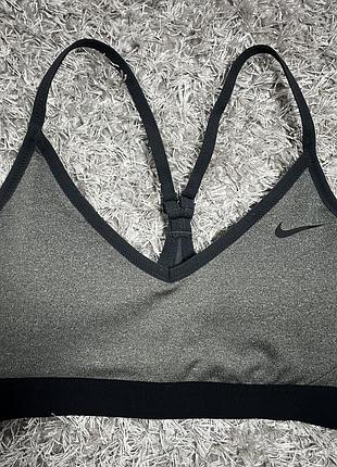 Спортивний топ nike dri-fit
