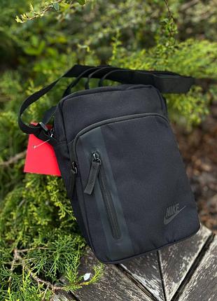 Барестка nike tech pack black чорна