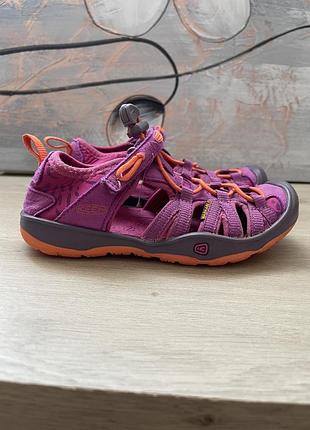 Сандалі keen