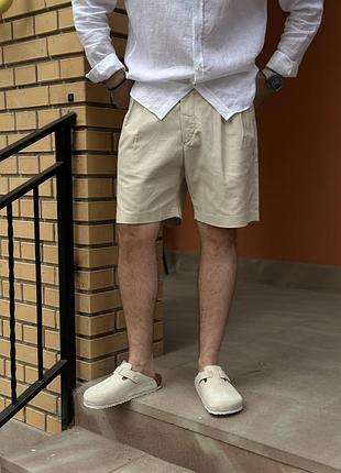 H&m шорти в класичному стилі, в складі мають льон. relaxed fit.