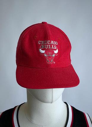 Кепка чоловіча chicago bulls в червоному кольорі