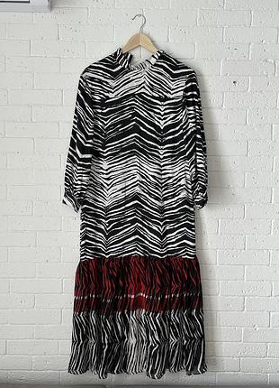 Довге зебра плаття zara