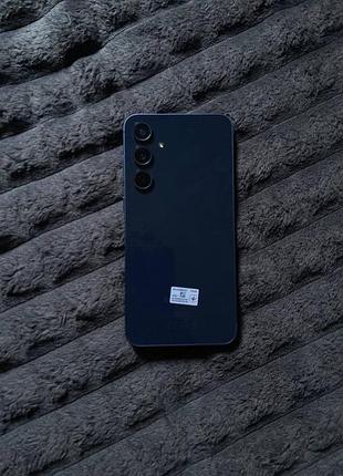 Продам samsung galaxy a55 256 gb. телефон в отличном состоянии, полностью исправен. всё работает без нареканий. в комплекте коробка.