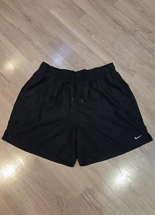 Шорти nike, розмір l
