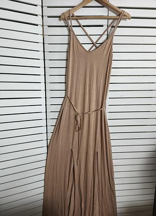 H&amp;m, s вискозное платье беж с разрезами