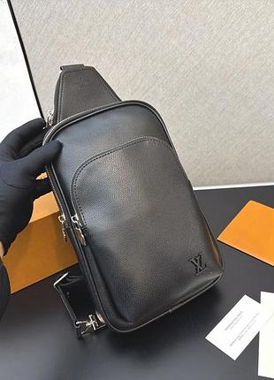 Мужская нагрудная сумка louis vuitton avenue m30863 черная