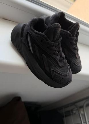Кросівки adidas