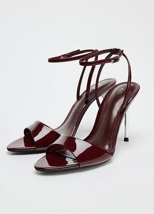 Zara бургунди бордовые босоножки туфли на каблуке с серебряным каблуком нарядные вечерние 3810/510/624