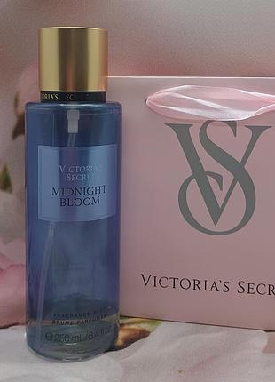 Парфюмированный мист для тела и волос midnight bloom victoria’s secret.
оригинал из сша