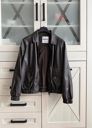 Куртка bershka s