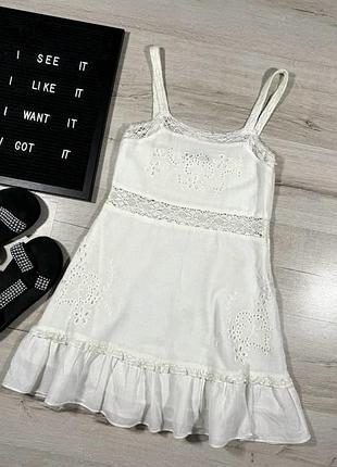 Сукня з вишивкою zara