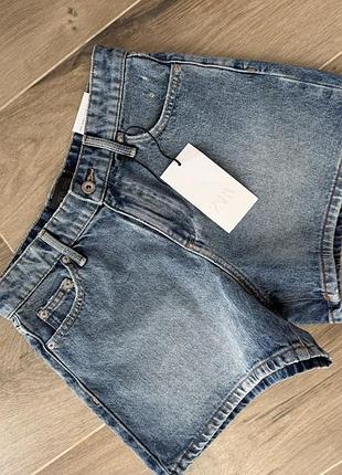 Продам джинсові шорти zara нові