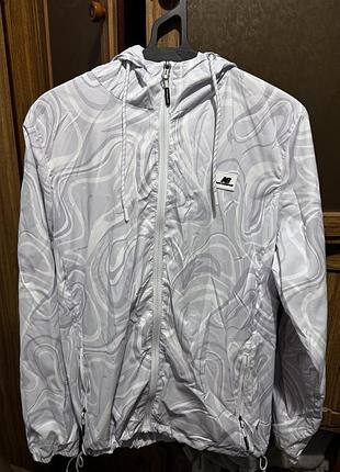 Вітровка new balance
