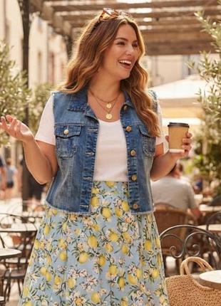 Синя джинсова жилетка від бренду denim co р.18