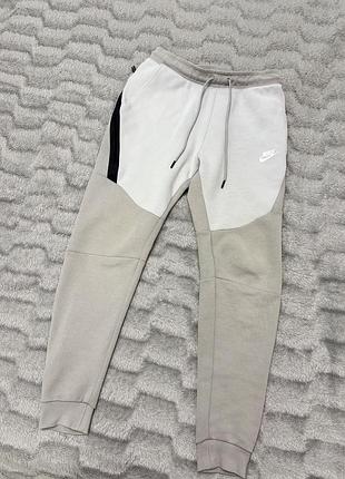 Штаны nike tech fleece