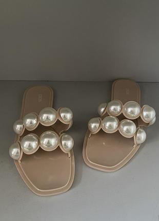 Asos design foxhill.матеріал: гума (гумові сандалії / jelly sandals).