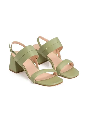Кожаные оливковые босоножки cinque,40-41 р.
