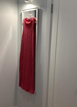 Довга вʼязана сукня по фігурі zara фуксія