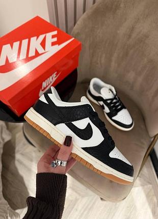 Стильные женские кросеки nike dunk low lx black croc