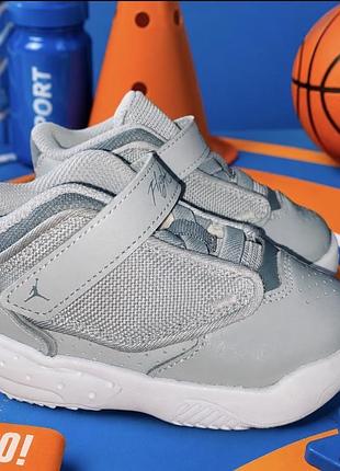 Кросівки  nike