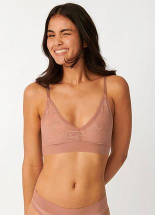 Бюстгальтер топ без косточек бралетт  sloggi go allround lace