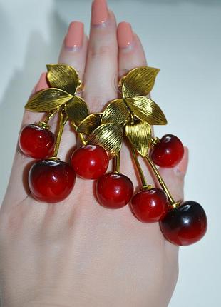 Розкішні сережки вишні черешня сережки yves saint laurent