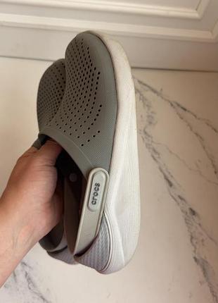 Crocs m8 w10 4