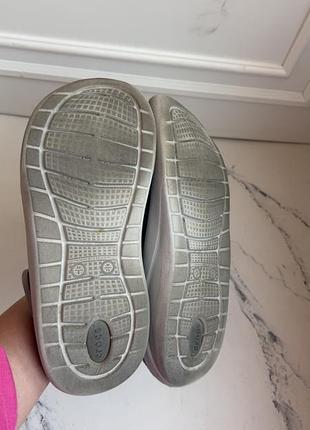 Crocs m8 w10 6