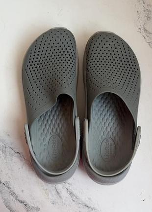 Crocs m8 w10 7