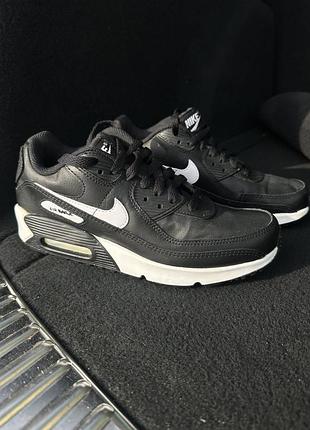 Кросівки кросовки натуральна шкіра  оригінал nike air max