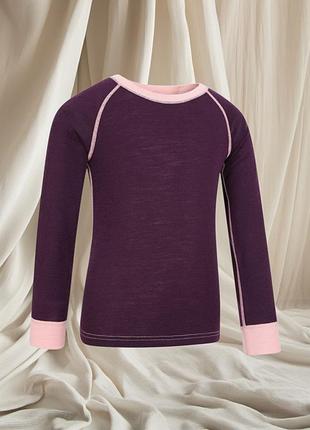 Дитяча мерінрсова термокофта mountain warehouse merino ii kids round neck baselayer top у фіолетовому кольорі (berry) з рожевою обробкою.