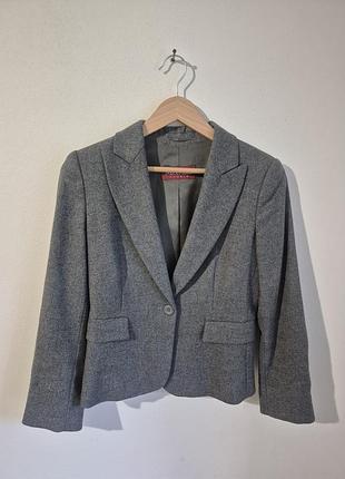 Жіночий піджак max mara