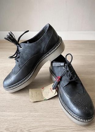 Kickers шкіряні туфлі броги / дербі жіночі