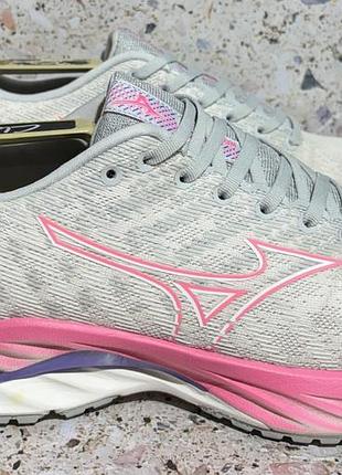 Беговые  кроссовки mizuno size 42,5