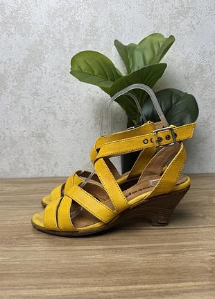Жіночі шкіряні босоніжки air step розмір 39