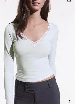 Кофта з мереживом bershka