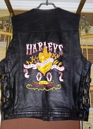 Винтажный кожаный байкерский жилет harley davidson cuir maroc. натуральная кожа. идеальное состояние.