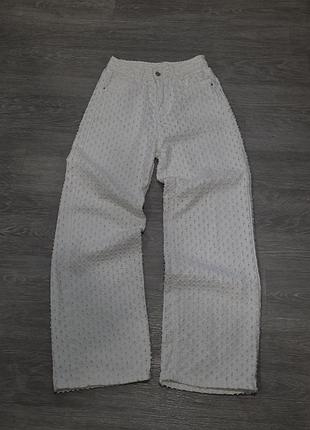 Джинсы белые