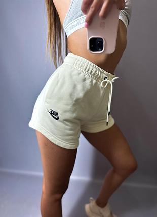 Шорти nike