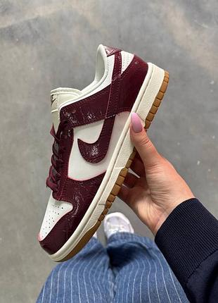 Nike dunk low burgundy croc