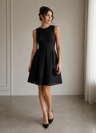 H&m фактурна чорна сукня на блискавці