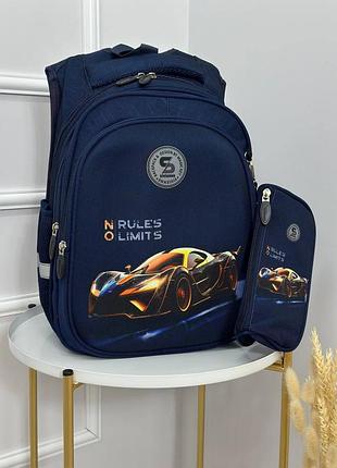 Портфели мальчика