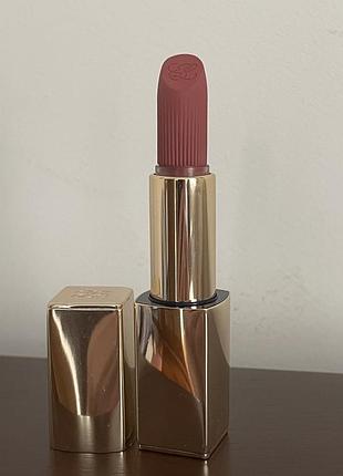 Помада estee lauder pure color matte 856 object of desire