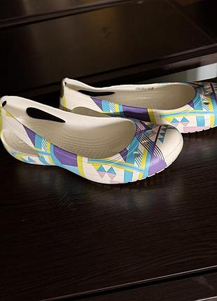 Оригінальні crocs балетки w7
