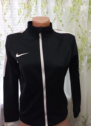 Черная спортивная олимпийка nike.