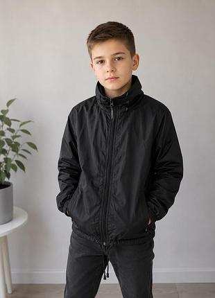 Вітровка emmett boys 9–10 років (134–140 см) чорна з капюшоном який ховається у комірці