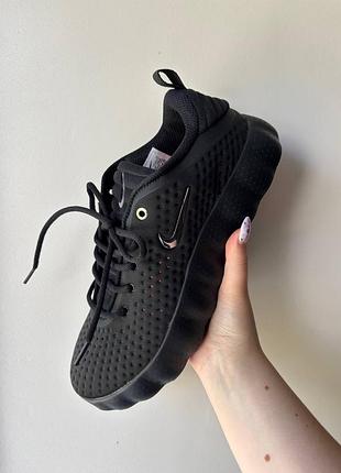 Nike mind 002 hyper crimson
