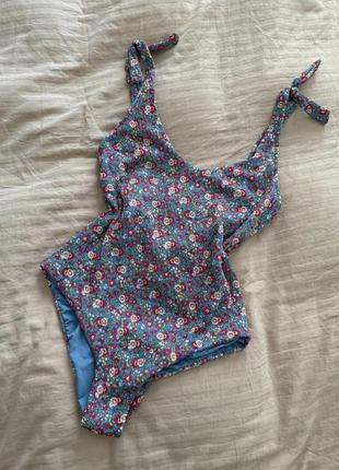 Купальник в квітковий принт calzedonia