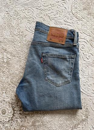 Чоловічі джинси прямого крою від levi’s